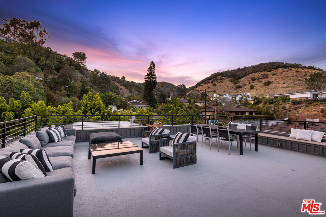 1371 Marinette Road Pacific Palisades, CA 90272 - Photo 35 of 50