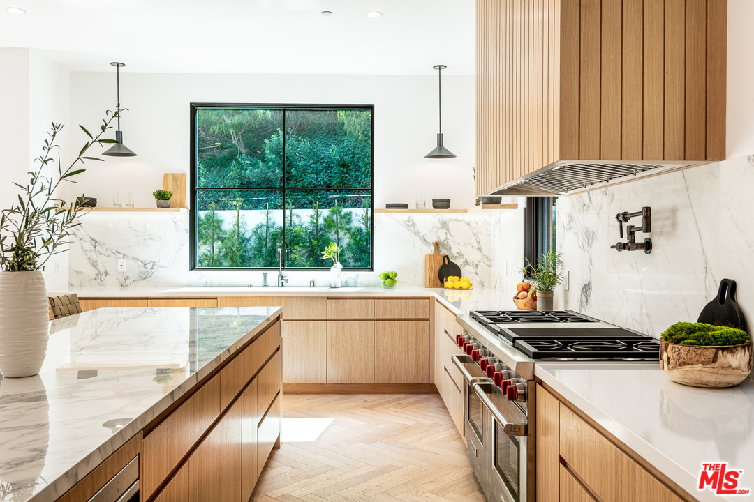 1371 Marinette Road Pacific Palisades, CA 90272 - Photo 5 of 50