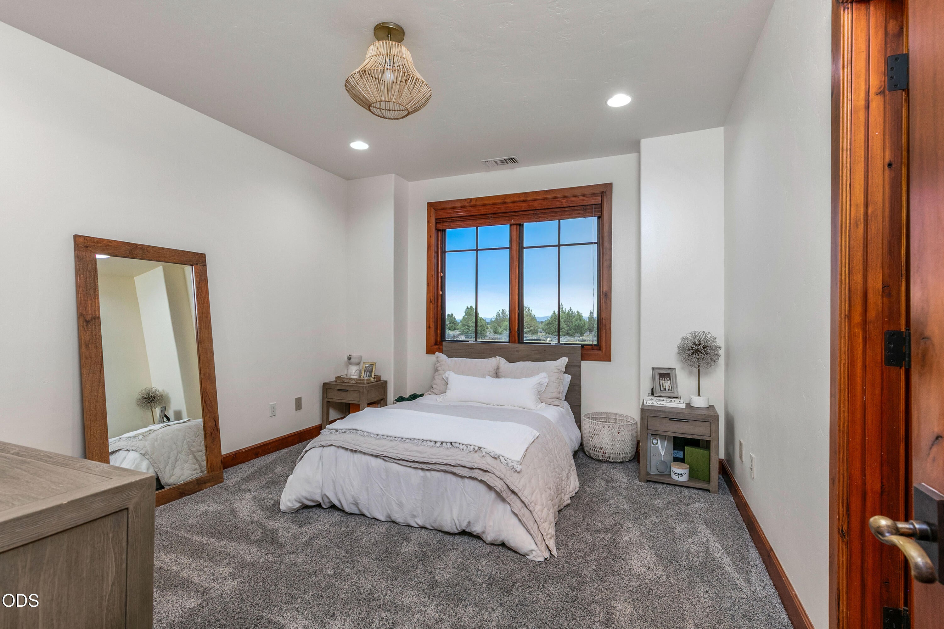 22155 Rickard Road Bend, OR 97702 - Photo 20 of 44 Gallery Image 20