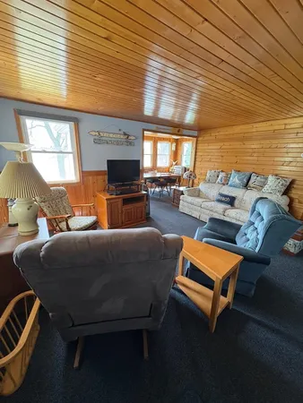 $349,900 | 11680 East 600 North, Orland, IN 46776