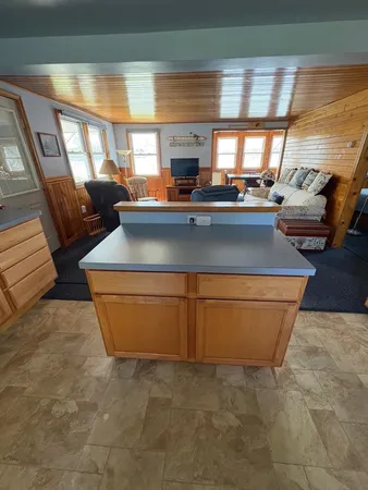 $349,900 | 11680 East 600 North, Orland, IN 46776