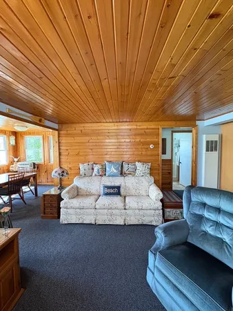 $349,900 | 11680 East 600 North, Orland, IN 46776