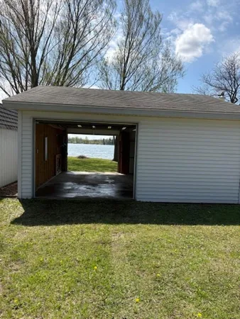 $349,900 | 11680 East 600 North, Orland, IN 46776