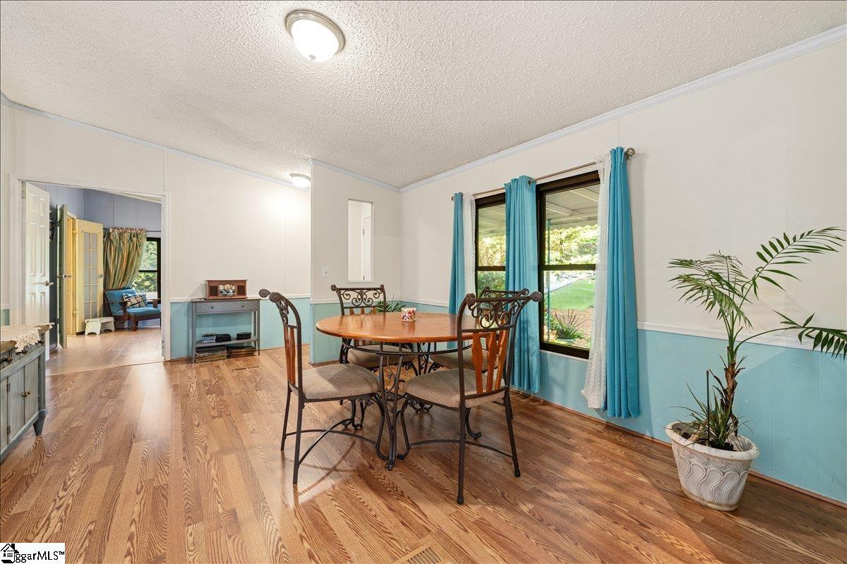 414 South Cove Road Seneca, SC 29672 - Photo 6 of 40