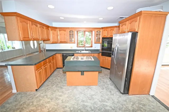 $779,000 | 2198 Willow Street, Wantagh, NY 11793