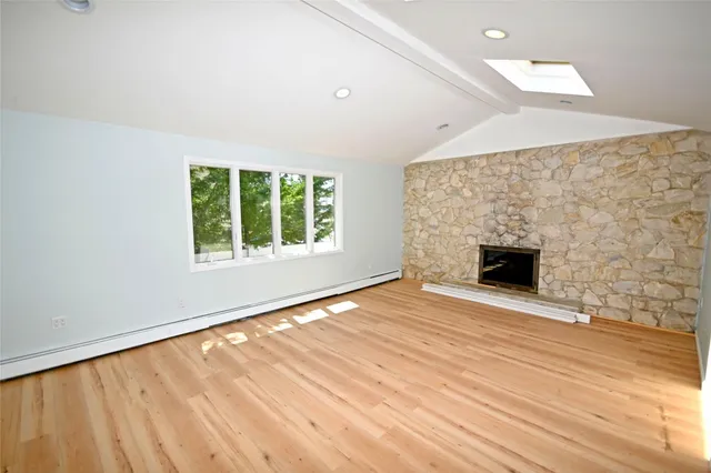 $779,000 | 2198 Willow Street, Wantagh, NY 11793