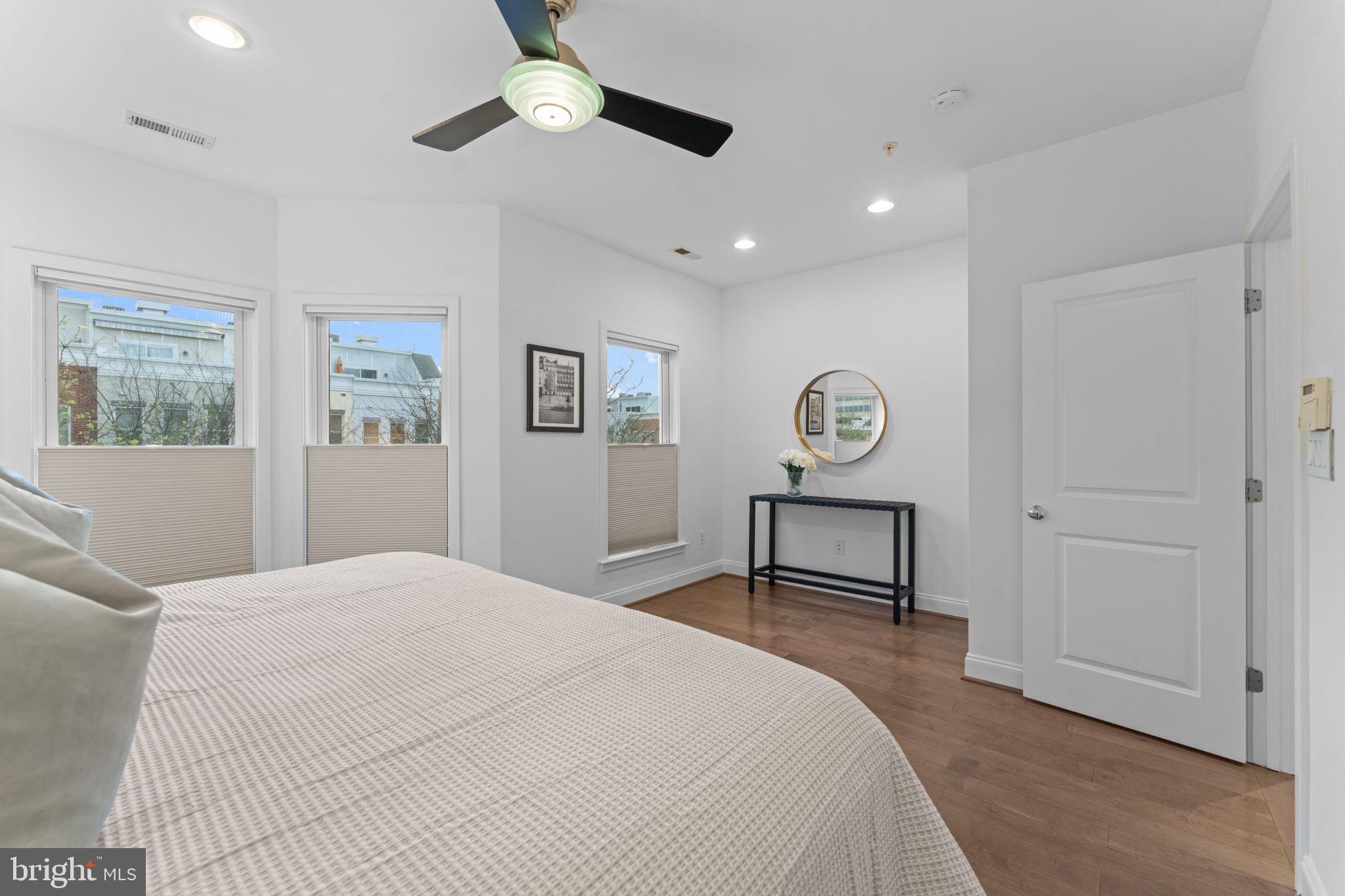 1010 4th Street Southeast Washington, DC 20003 - Photo 35 of 81