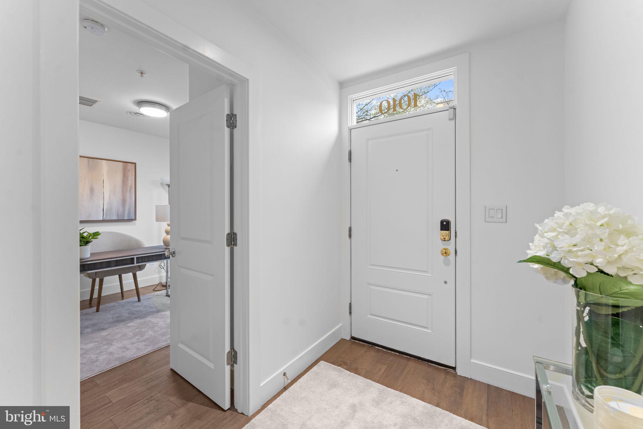 1010 4th Street Southeast Washington, DC 20003 - Photo 5 of 81