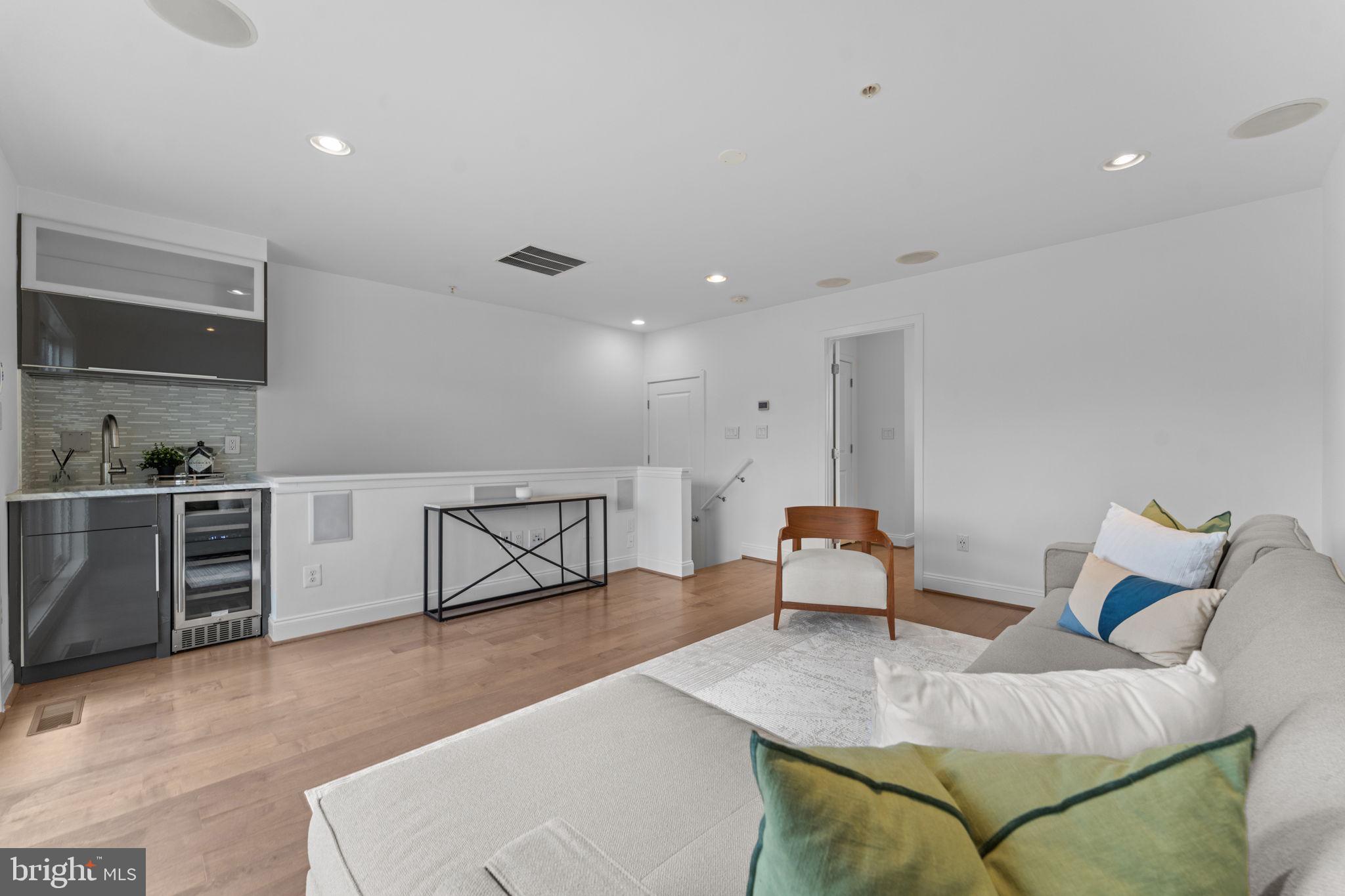 1010 4th Street Southeast Washington, DC 20003 - Photo 54 of 81