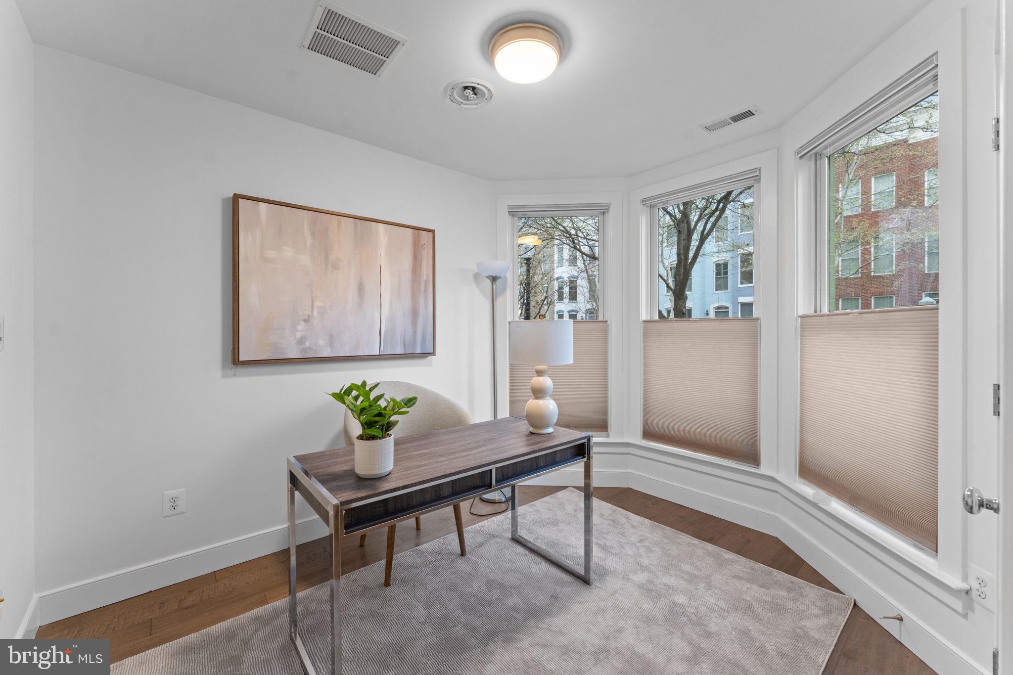 1010 4th Street Southeast Washington, DC 20003 - Photo 6 of 81