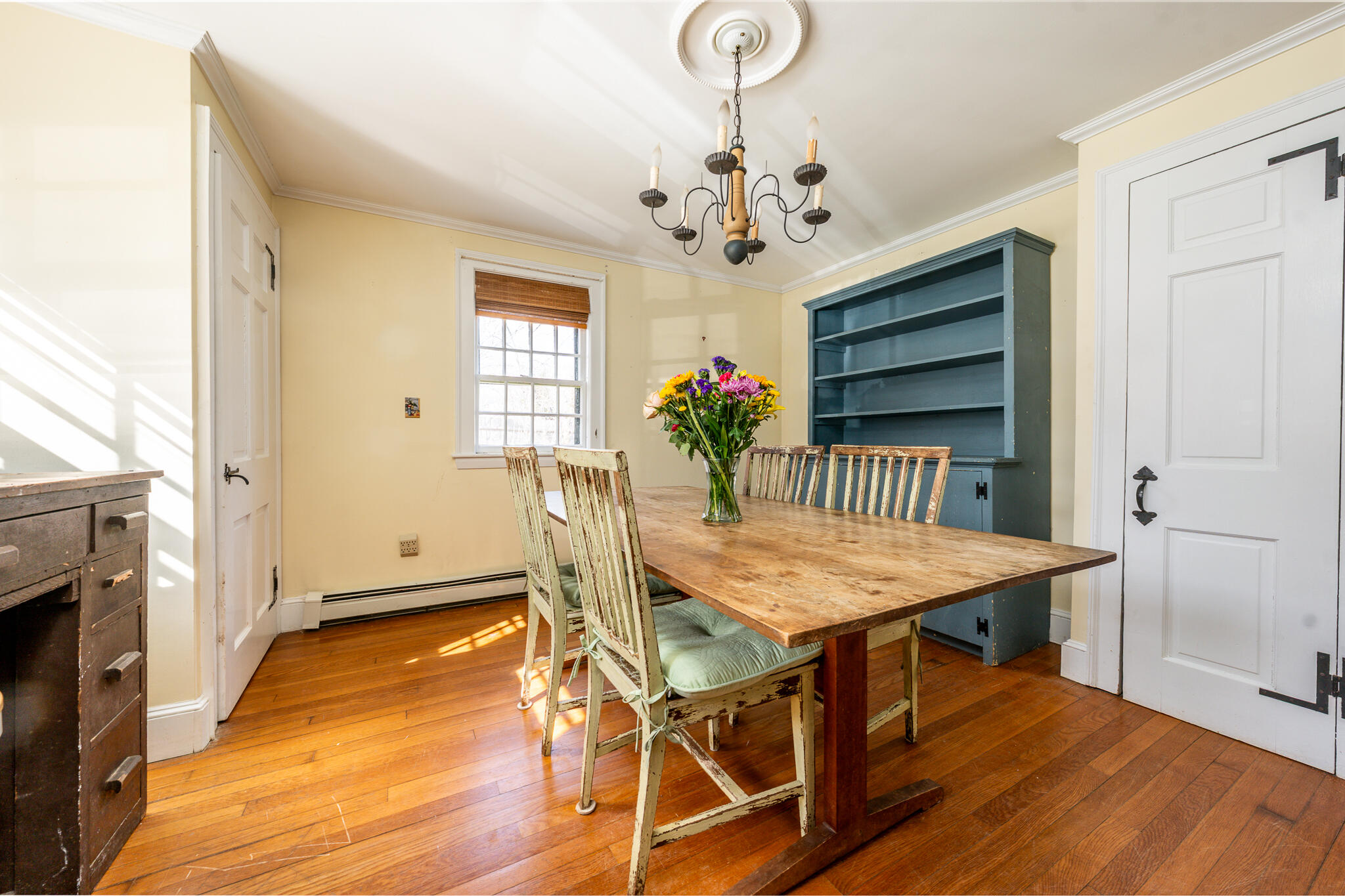 86 Sea Street Barnstable, MA 02601 - Photo 21 of 37 dine2 (2)