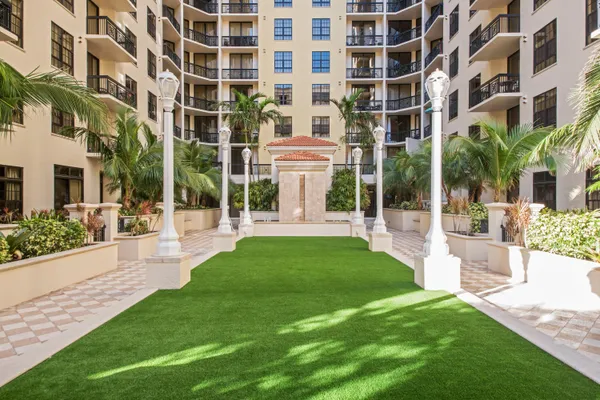 $8,950 | 701 South Olive Avenue, Unit 928, West Palm Beach, FL 33401