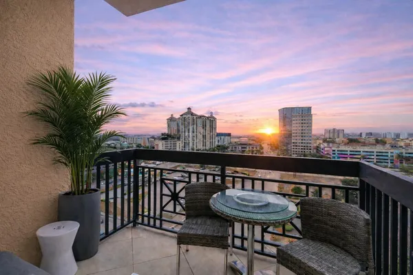 $8,950 | 701 South Olive Avenue, Unit 928, West Palm Beach, FL 33401
