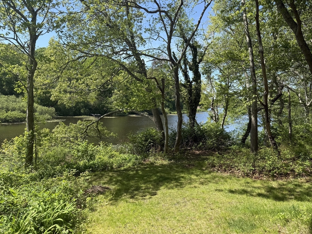47 Clifford Road Plymouth, MA 02360 - Photo 19 of 35
