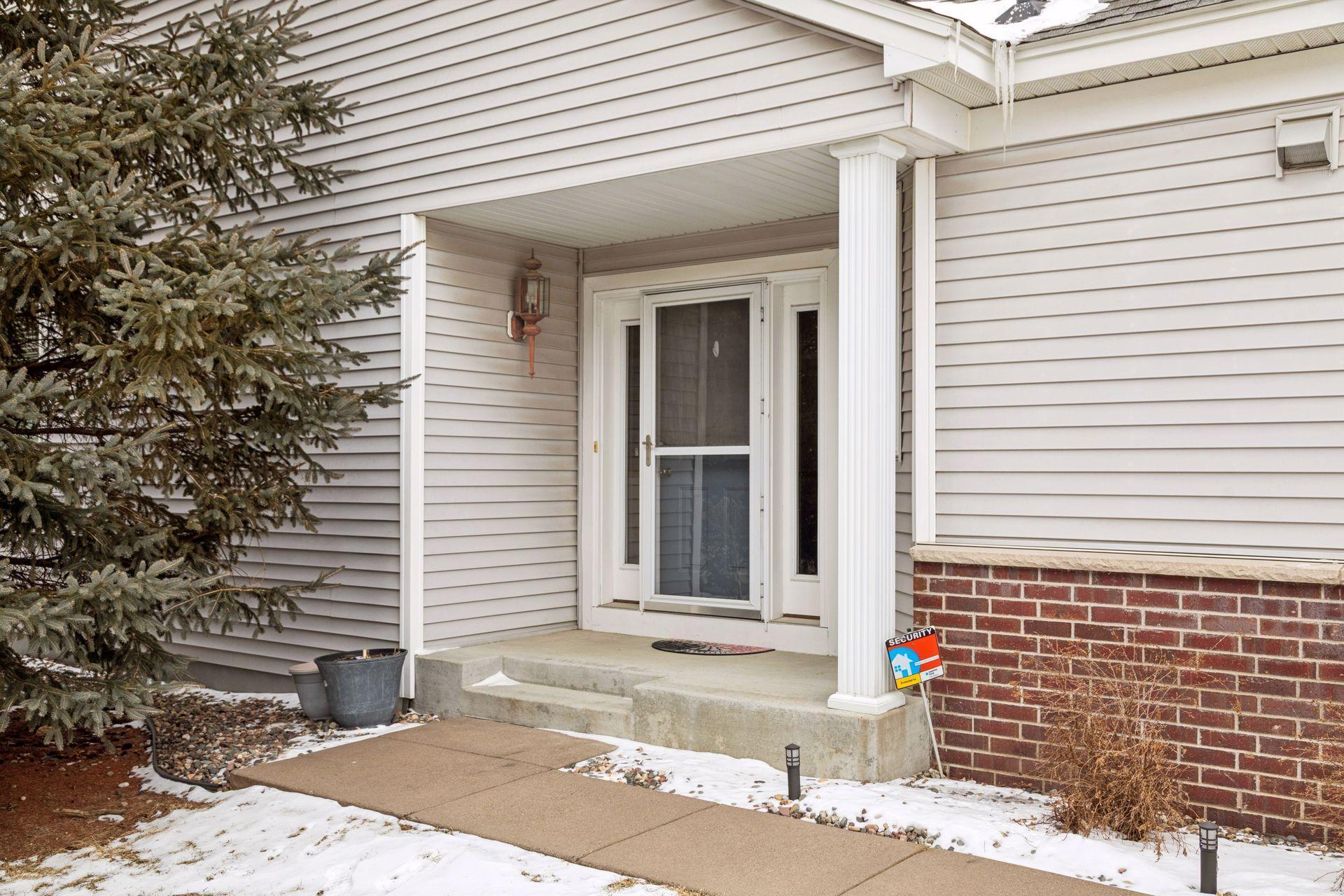 10764 Thone Road Woodbury, MN 55129 - Photo 2 of 31