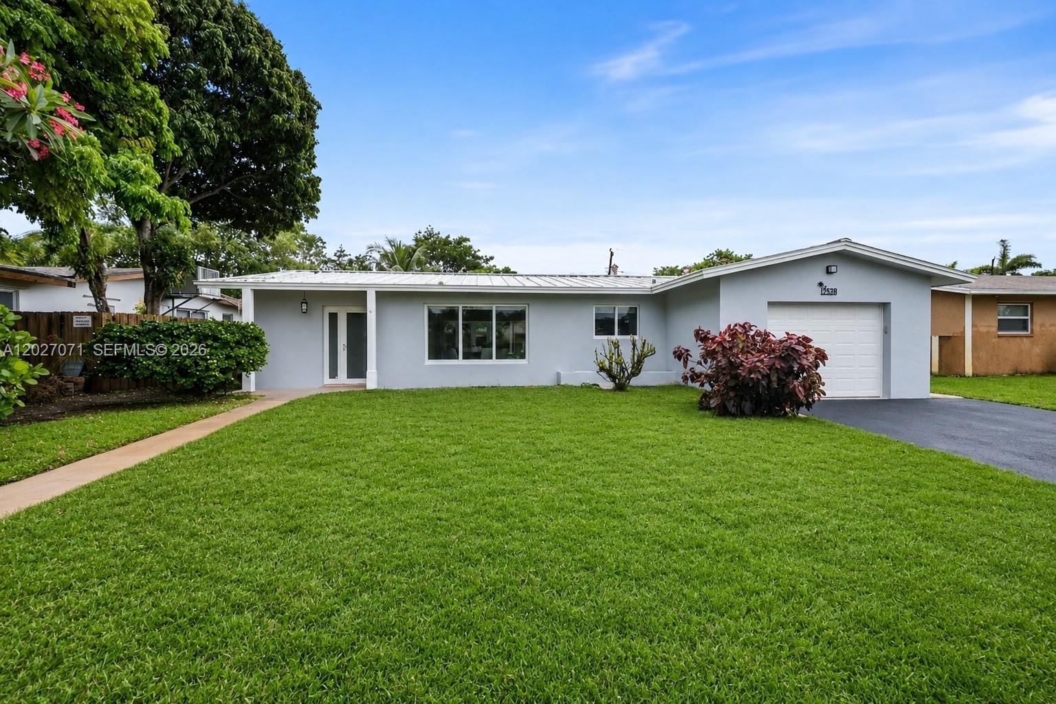 4024 Monroe Street Hollywood, FL 33021 - Photo 1 of 27