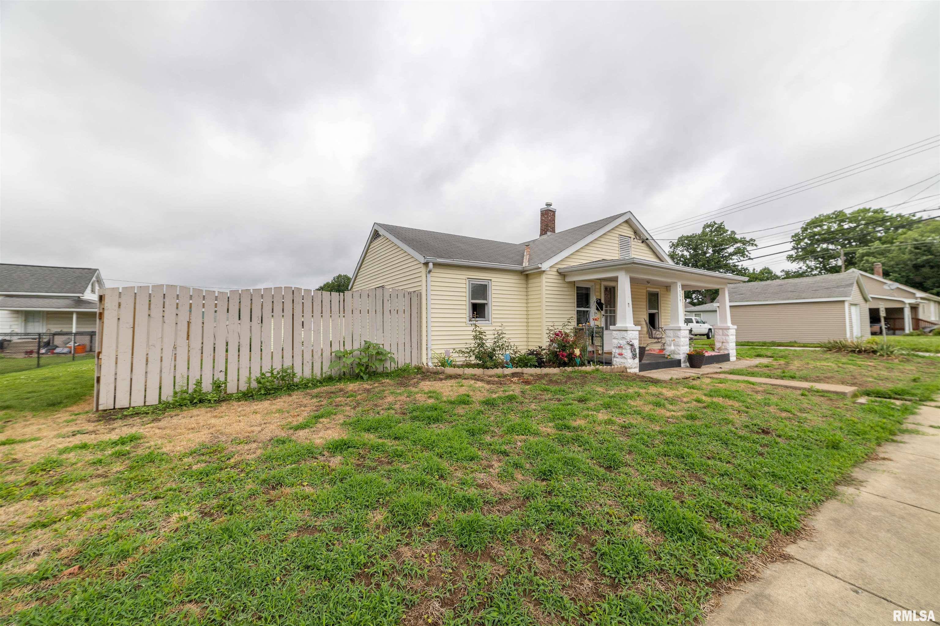 1519 North 15th Street Quincy, IL 62301 - Photo 3 of 24