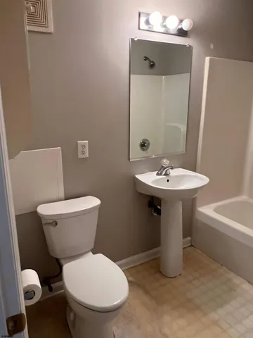 $190,000 | 1514 Thomas Jefferson Court, Unit 1514, Mays Landing, NJ 08330