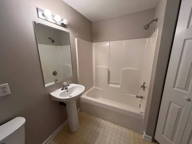 $190,000 | 1514 Thomas Jefferson Court, Unit 1514, Mays Landing, NJ 08330