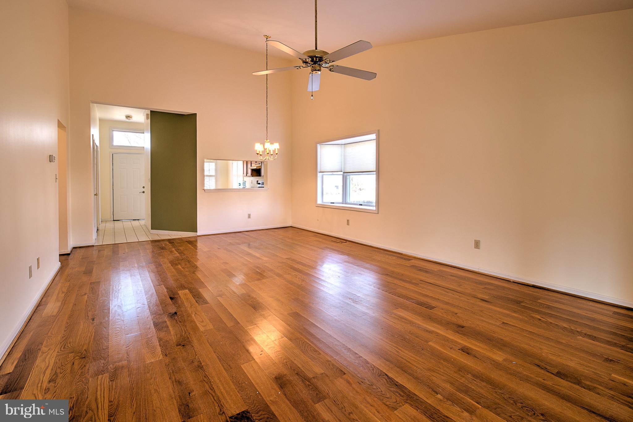 6006 Bridgepointe Drive Chester, MD 21619 - Photo 3 of 12 Great Room