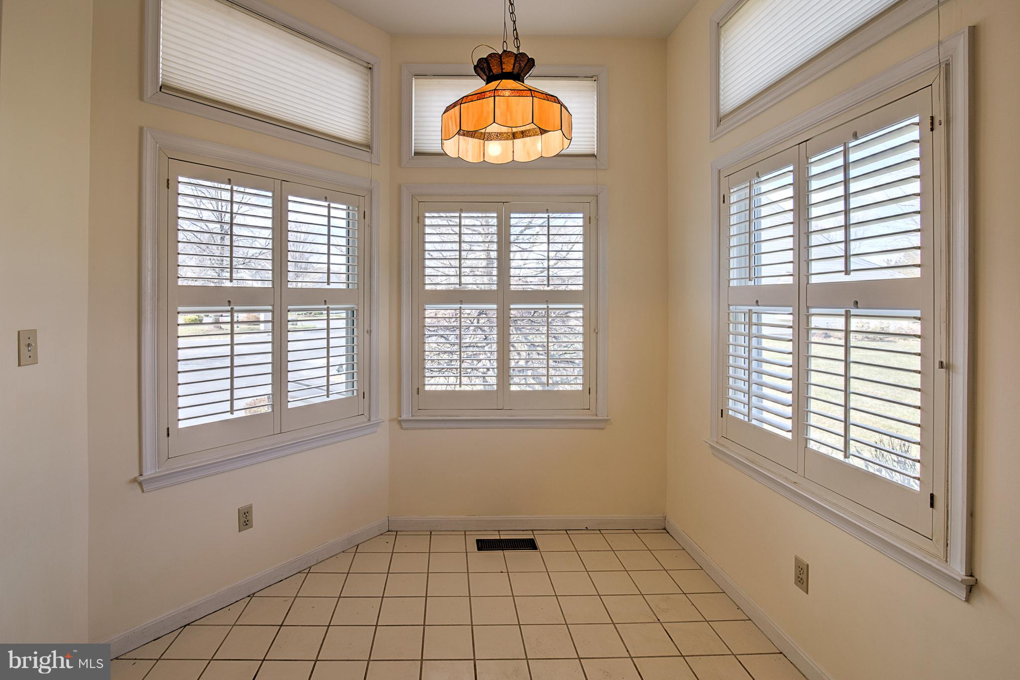 6006 Bridgepointe Drive Chester, MD 21619 - Photo 5 of 12 Breakfast Nook