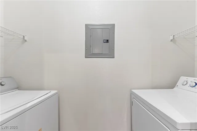 $199,999 | 7143 South Durango Drive, Unit 305, Las Vegas, NV 89113