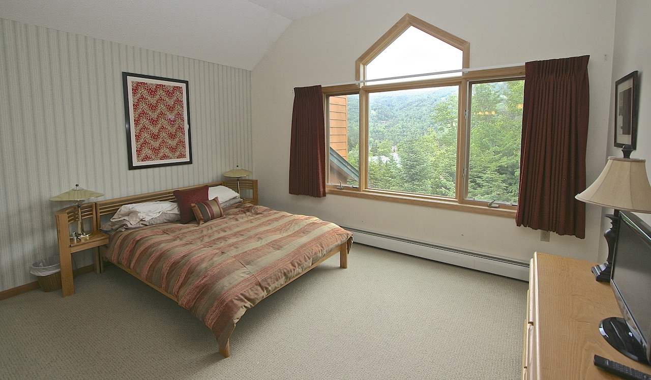 130 Hannah Loop, Unit 19 Carroll, NH 03595 - Photo 14 of 28 Gallery Image 14
