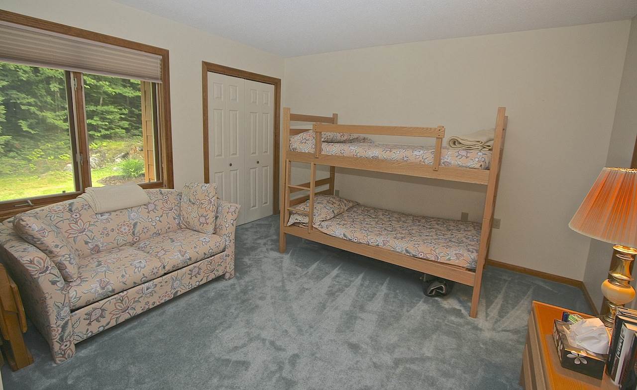 130 Hannah Loop, Unit 19 Carroll, NH 03595 - Photo 22 of 28 Gallery Image 22