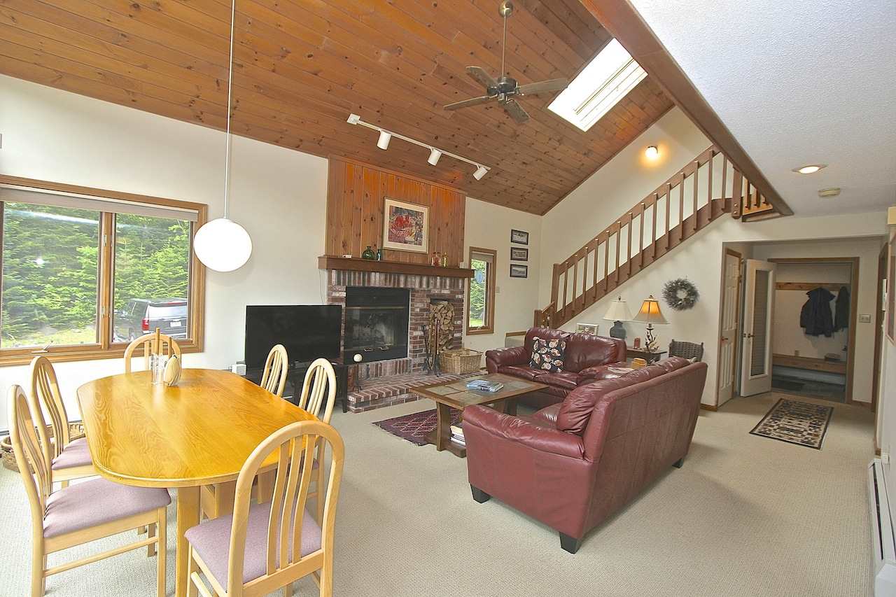 130 Hannah Loop, Unit 19 Carroll, NH 03595 - Photo 8 of 28 Gallery Image 8