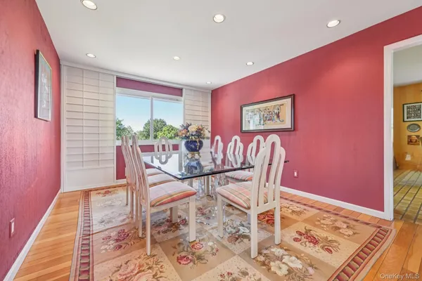 $1,979,000 | 17 Magnolia Drive, Greenwich, CT 06831