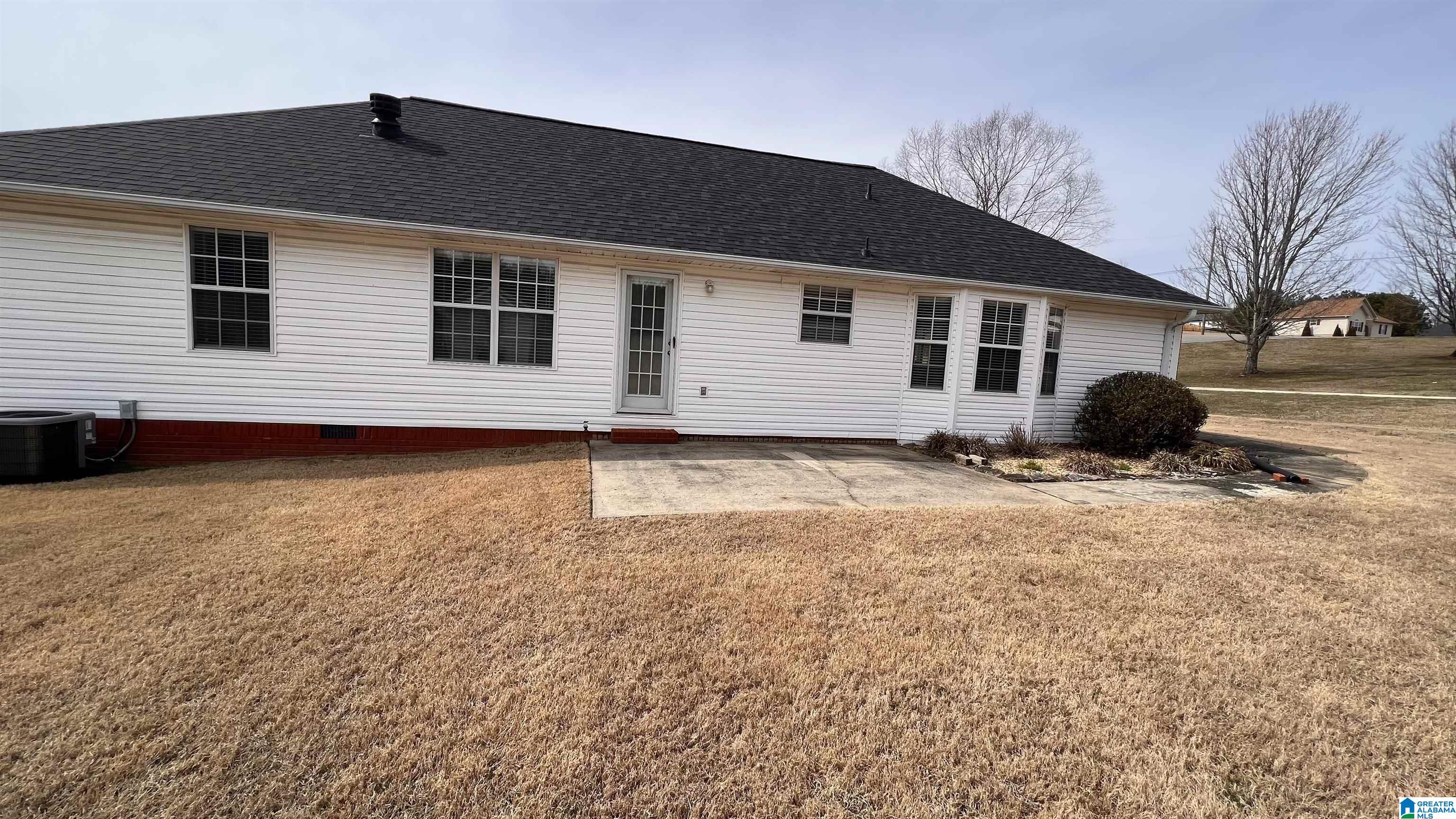 902 Ridgeway Drive Oneonta, AL 35121 - Photo 5 of 24 Gallery Image 5