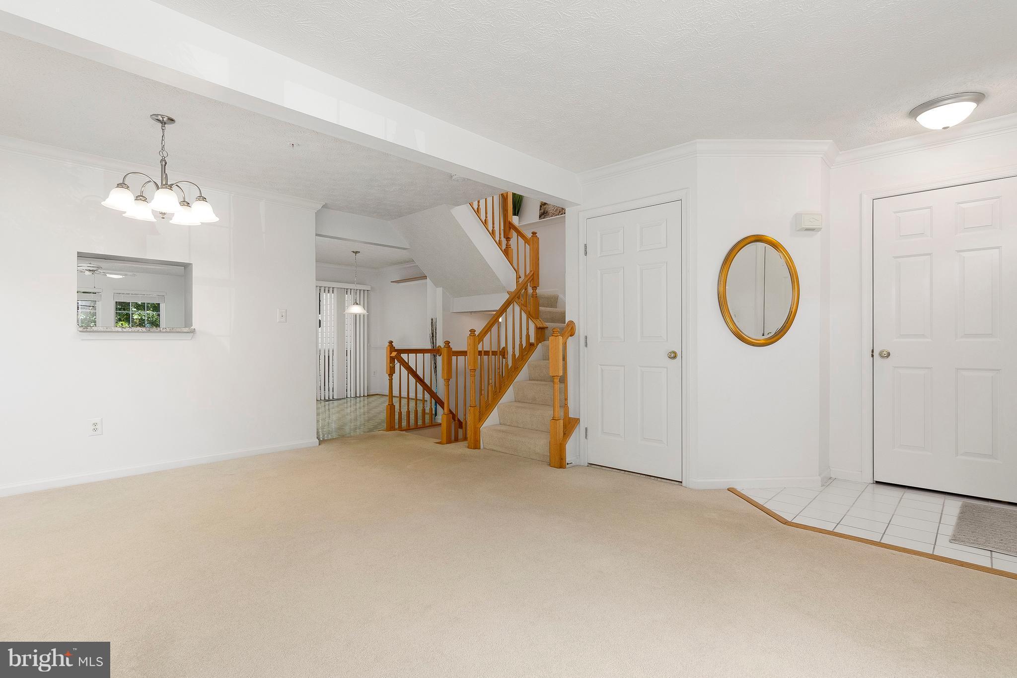 2544 Summers Ridge Drive Odenton, MD 21113 - Photo 6 of 30 Living Room