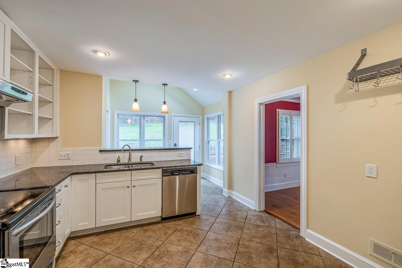 314 Chick Springs Road Greenville, SC 29609 - Photo 24 of 39 Gallery Image 24