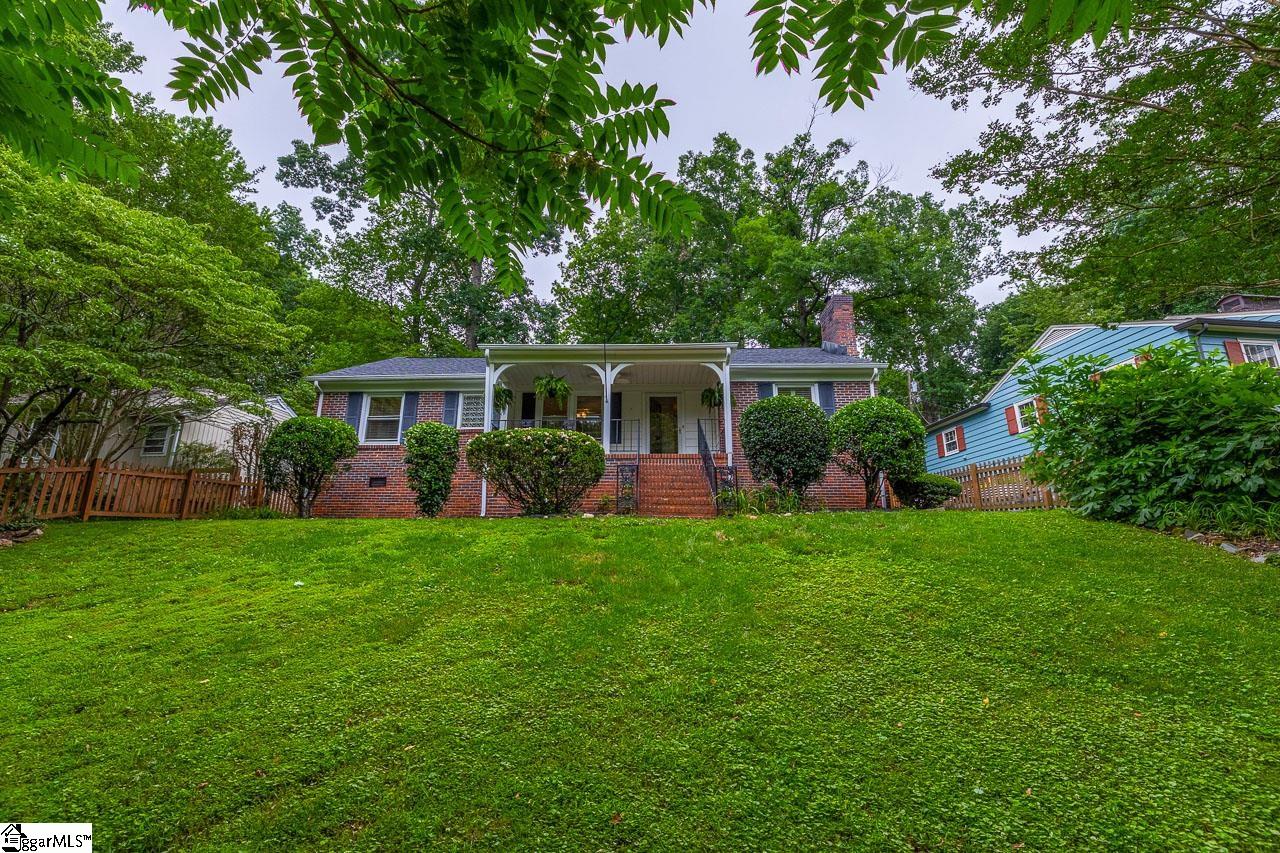 314 Chick Springs Road Greenville, SC 29609 - Photo 3 of 39 Gallery Image 3