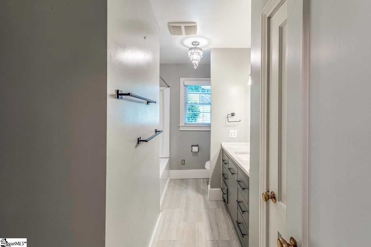 314 Chick Springs Road Greenville, SC 29609 - Photo 36 of 39 Gallery Image 36