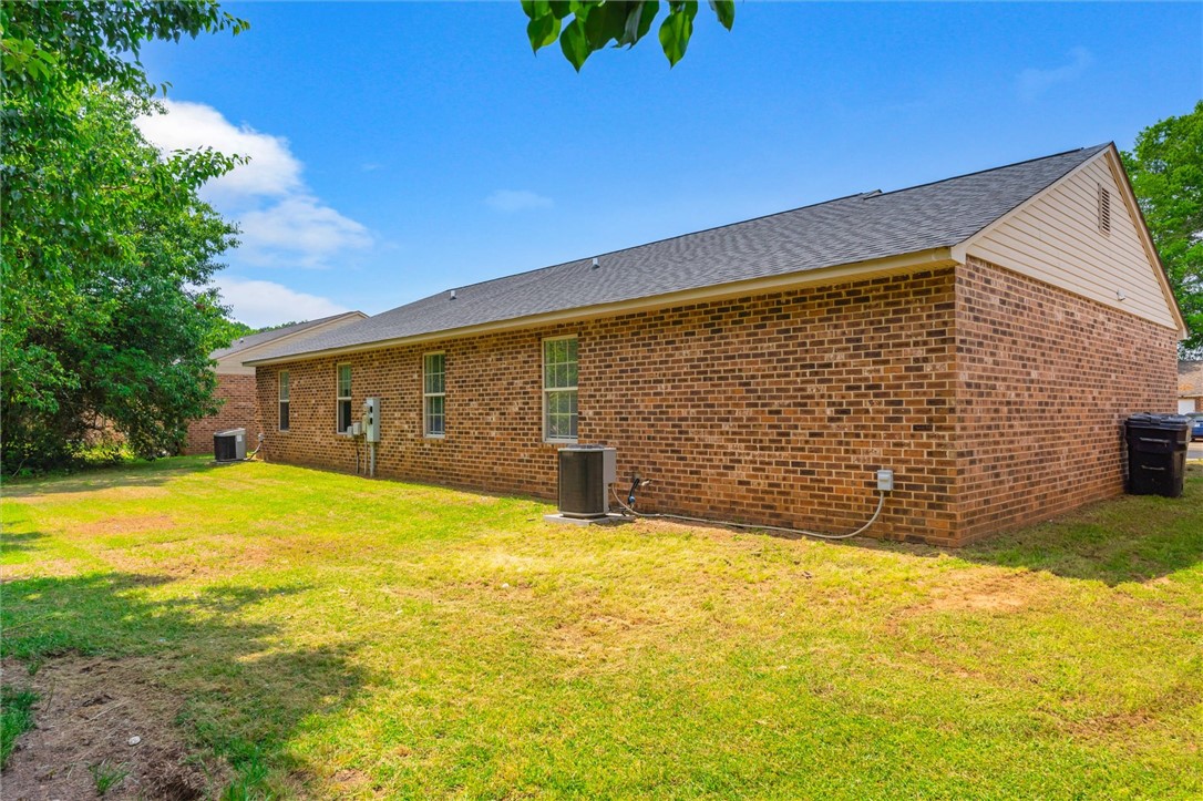113 Premiere Court Anderson, SC 29621 - Photo 38 of 44