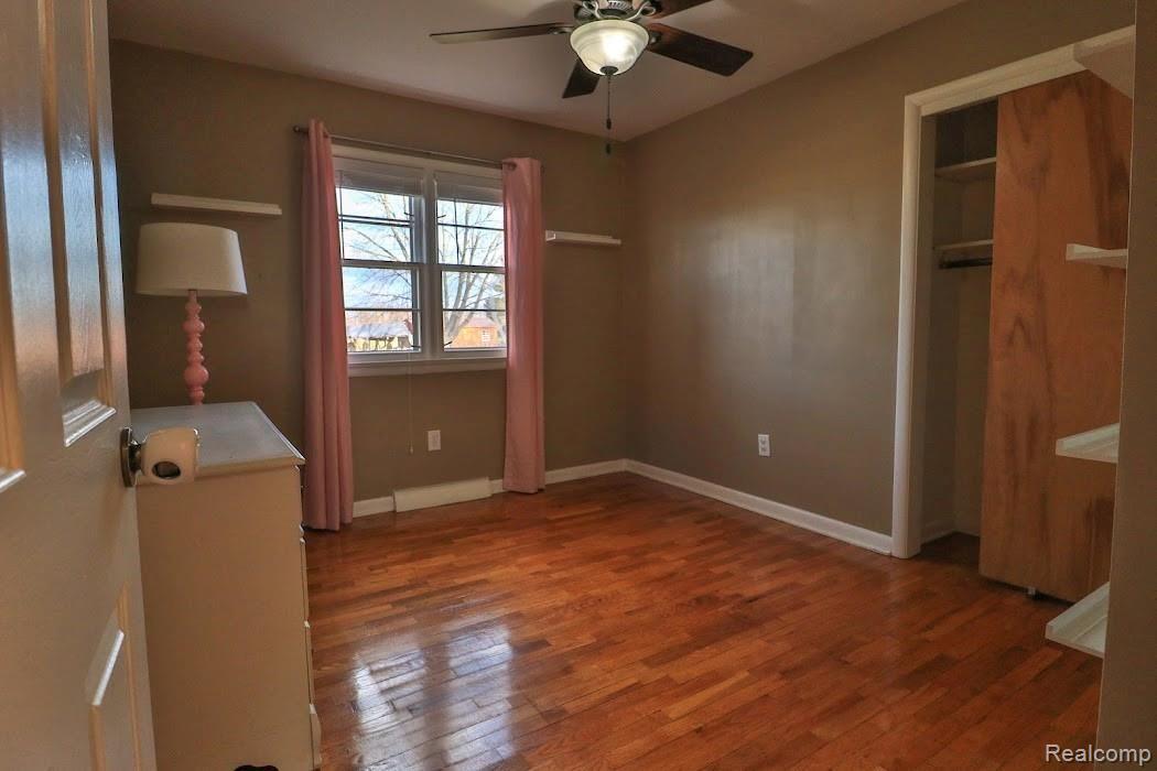 3037 South Morrish Road Swartz Creek, MI 48473 - Photo 20 of 28 Bedroom 3.jpg