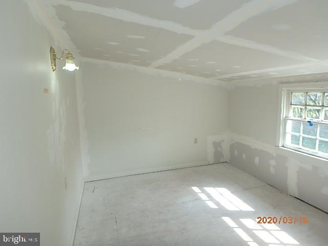 13215 Edgemont Road Smithsburg, MD 21783 - Photo 14 of 15 Gallery Image 14