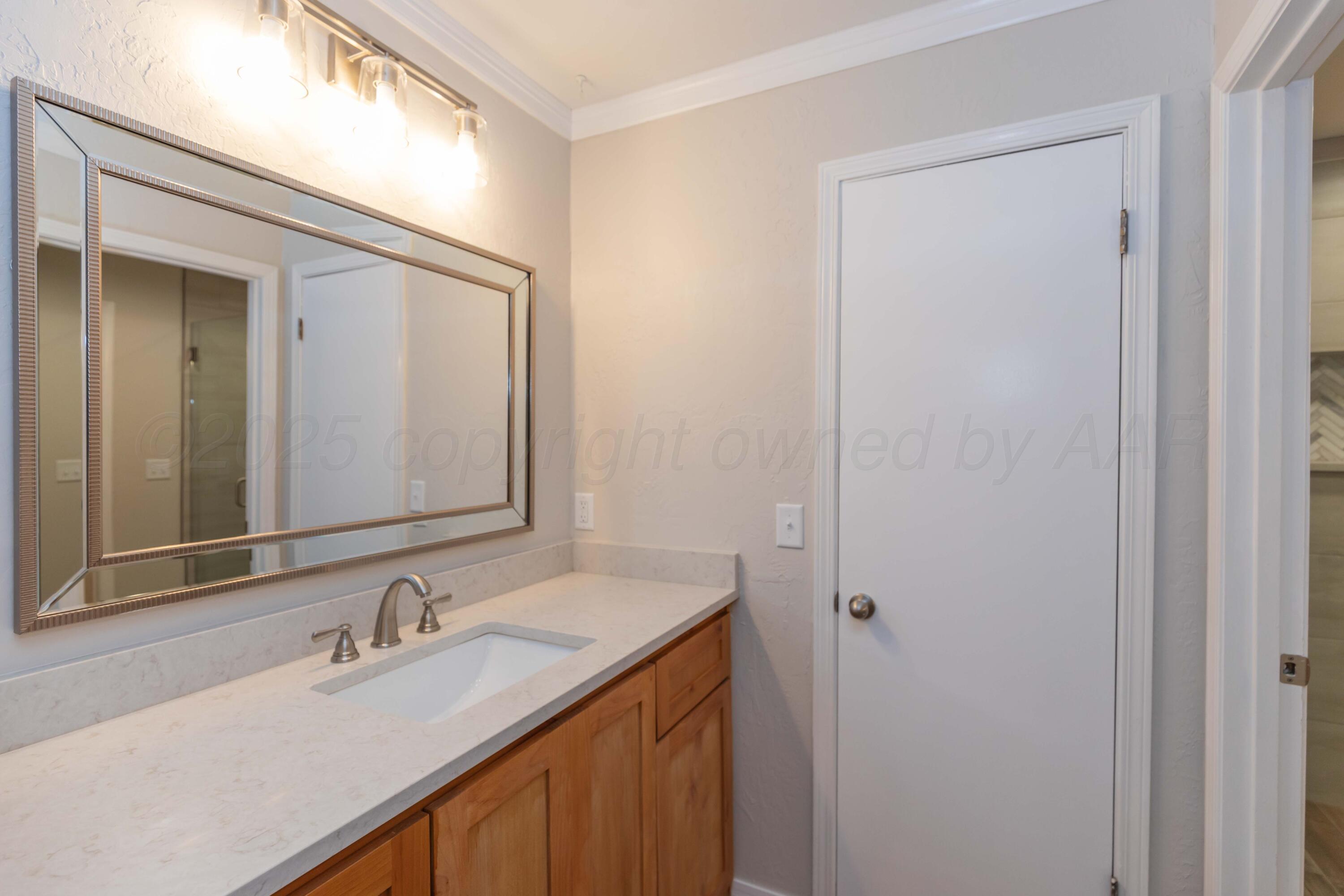 6604 Falcon Road Amarillo, TX 79109 - Photo 7 of 16 MASTER BATH VIEW 6