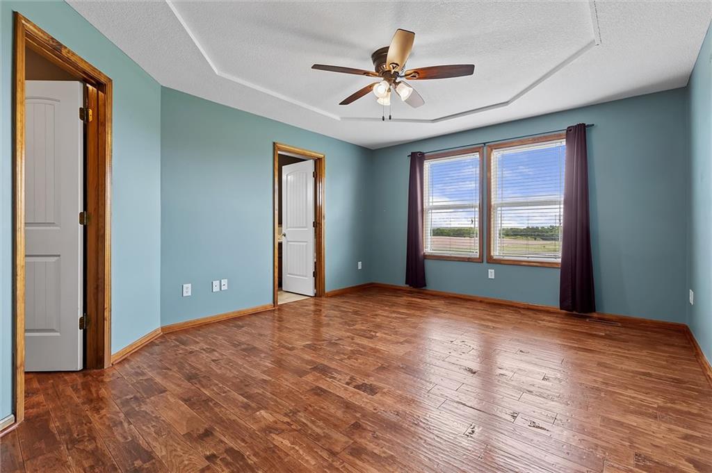 13451 North Garner Road Richmond, MO 64085 - Photo 14 of 40