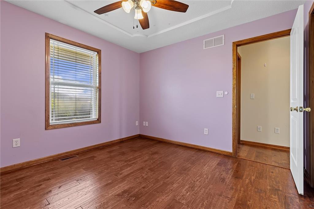 13451 North Garner Road Richmond, MO 64085 - Photo 18 of 40