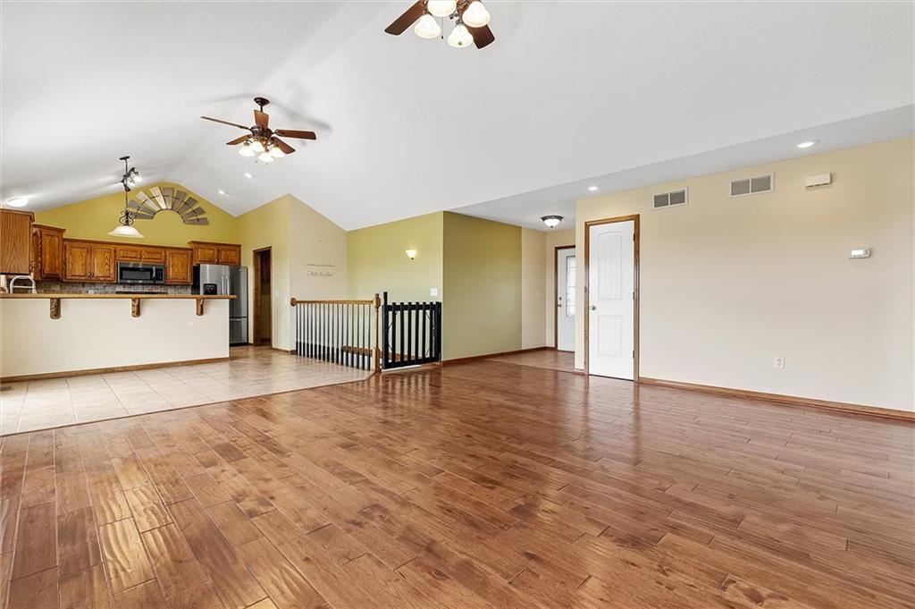 13451 North Garner Road Richmond, MO 64085 - Photo 6 of 40