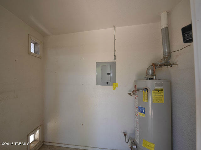 211 West Roger Road, Unit 13 Tucson, AZ 85705 - Photo 17 of 23