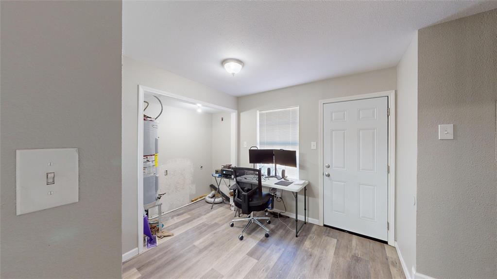 8001 Rothington Road, Unit 11 Dallas, TX 75227 - Photo 10 of 24 Gallery Image 10