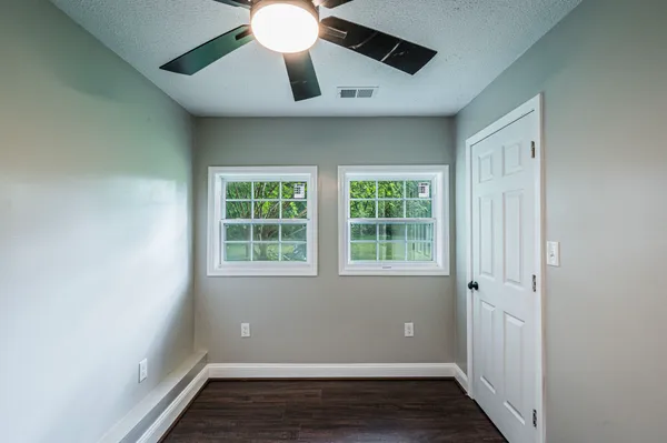 $230,000 | 204 Wilson Avenue, Auburn, KY 42206