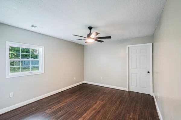 $230,000 | 204 Wilson Avenue, Auburn, KY 42206