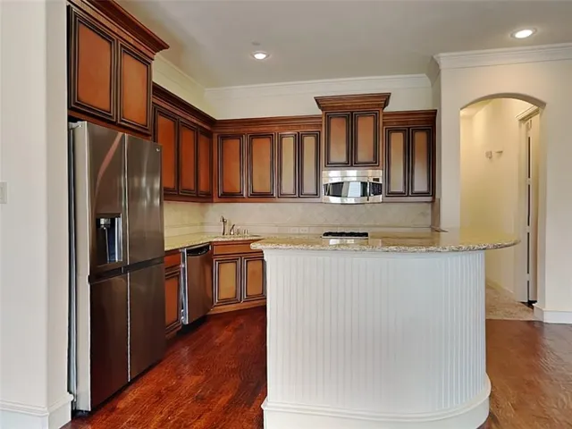 $3,300 | 4037 Winsor Drive, Farmers Branch, TX 75244