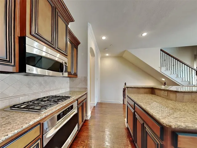 $3,300 | 4037 Winsor Drive, Farmers Branch, TX 75244