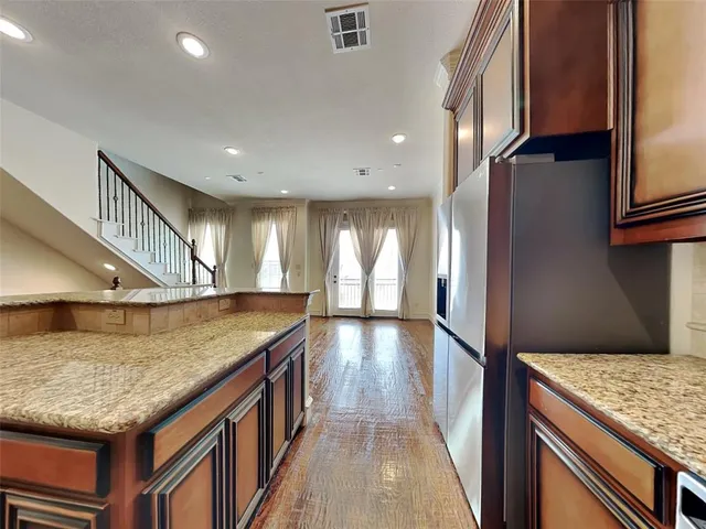 $3,300 | 4037 Winsor Drive, Farmers Branch, TX 75244