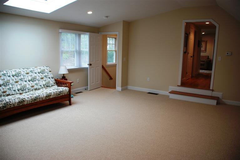 38 Bailey's Path Chatham, MA 02633 - Photo 14 of 20 a living room with furniture and window